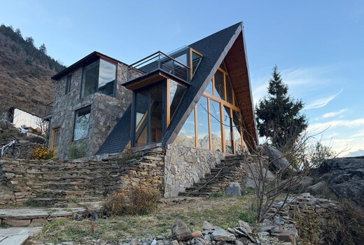 Forest View Cabin at Vaadi near Auli Joshimath