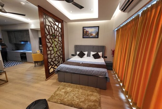 The ample studios at galaxy blue sapphire plaza