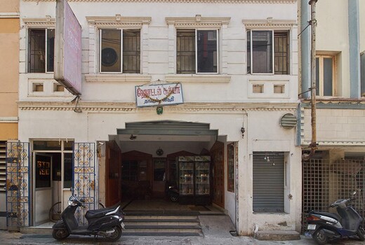 Hotel Surya (Walkable distance from Central Railway Station)