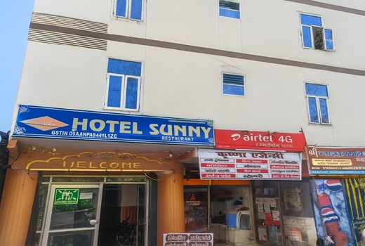 Hotel Sunny, Kanpur
