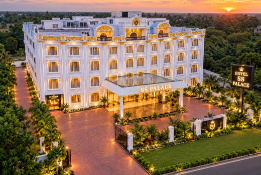 HOTEL SS PALACE