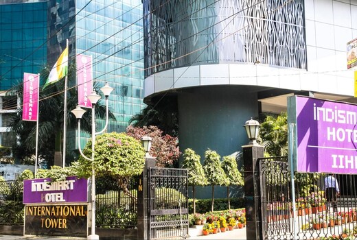 IndiSmart Hotel