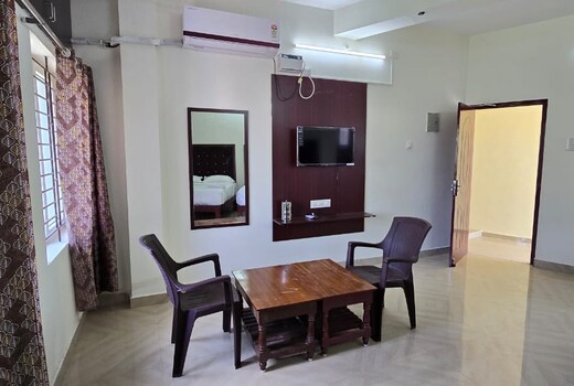 Hotel AMR Residency