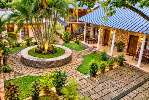 Puthooram Sea-View Resort | Cottages & Rooms