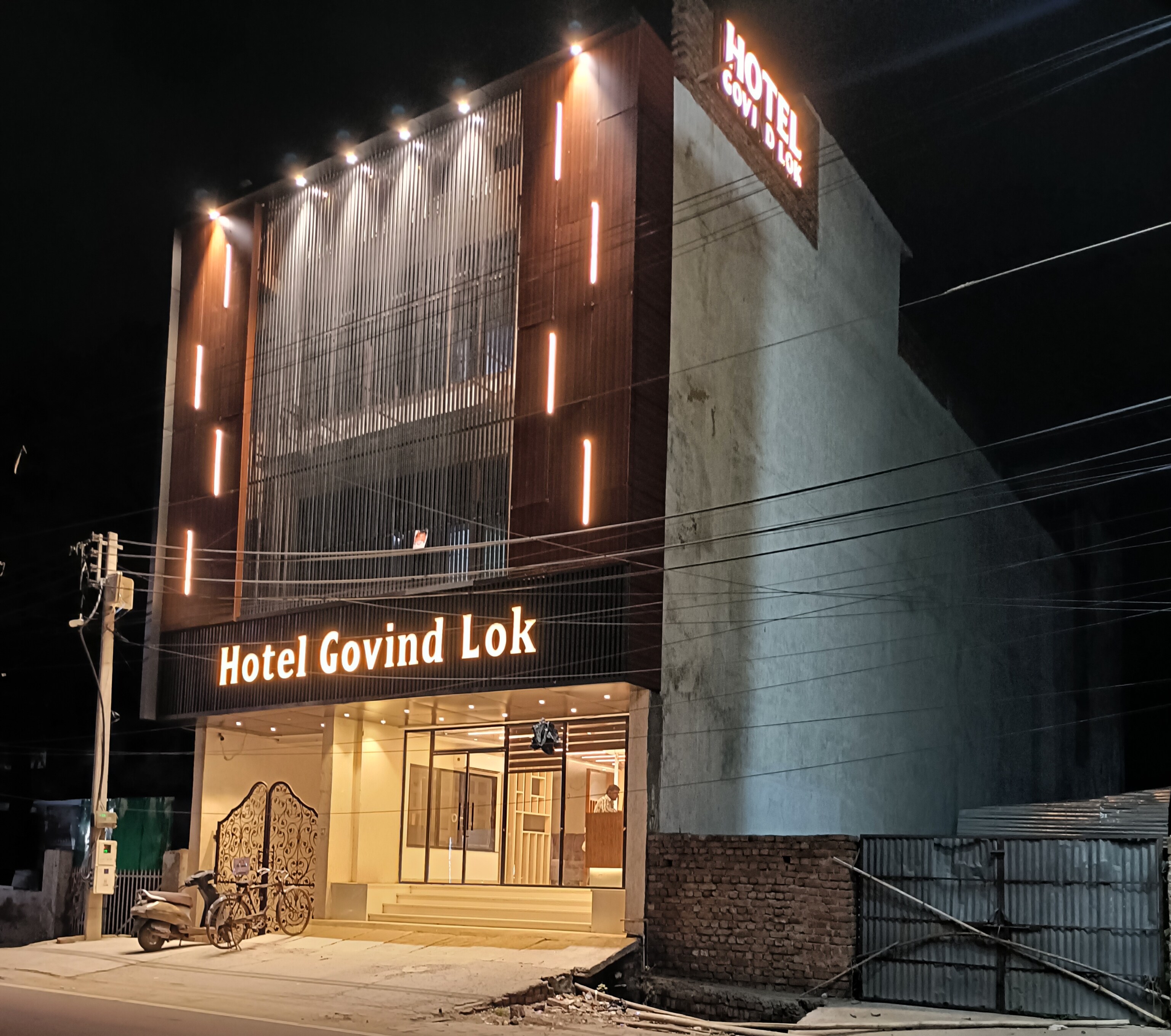 Hotel Govind Lok