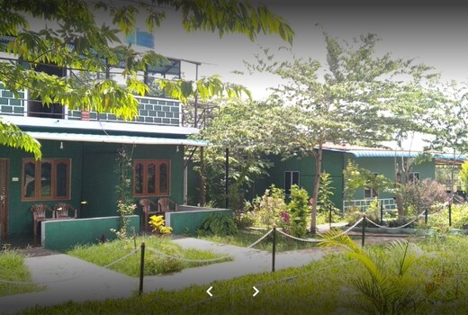Green Hills Resort | Rooms & Restaurant