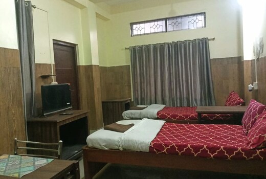 D.D Lodge