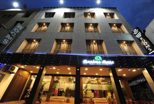 Hotel Greens Gate (Near Central station)
