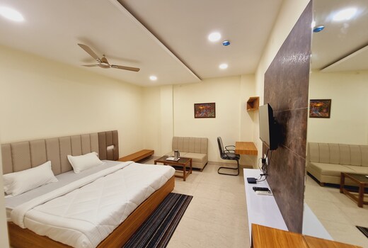 Hotel Jashan Palace