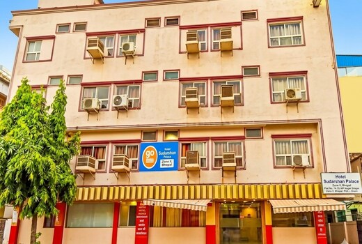 hotel sudarshan palace