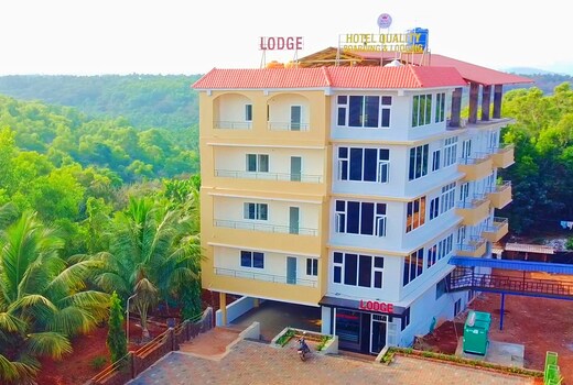 Hotel Quality Boarding and Lodging