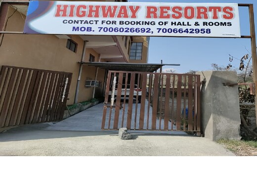 HIGHWAY RESORT