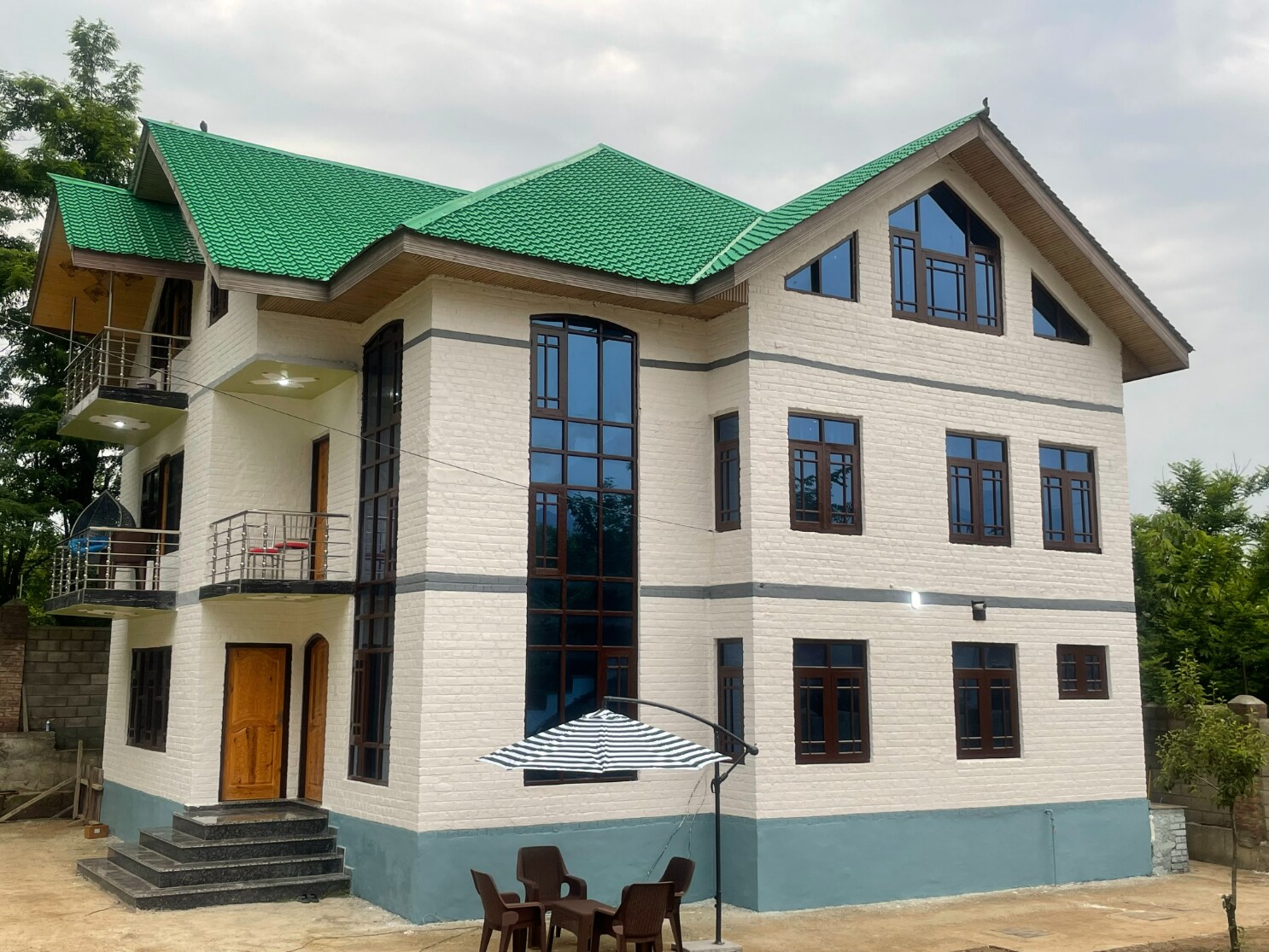 Villa 11 near Dal Lake Srinagar