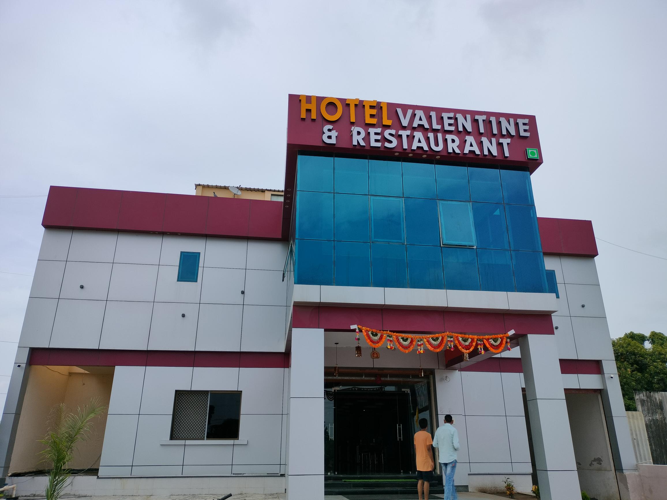 Hotel Valentine and Restaurant