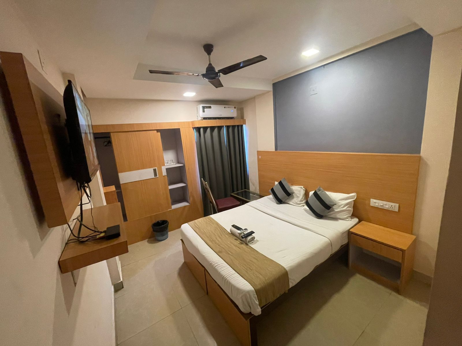 SELECT RESIDENCY