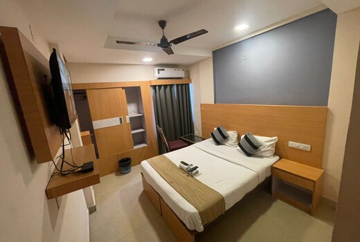 SELECT RESIDENCY