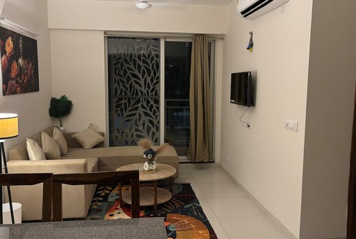 Luminara Suites Couple friendly Expo Mart