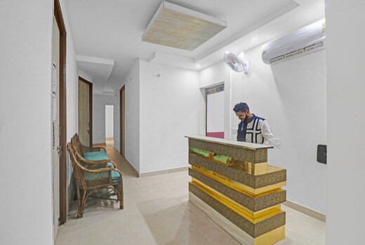 Hotel O Silver Stays