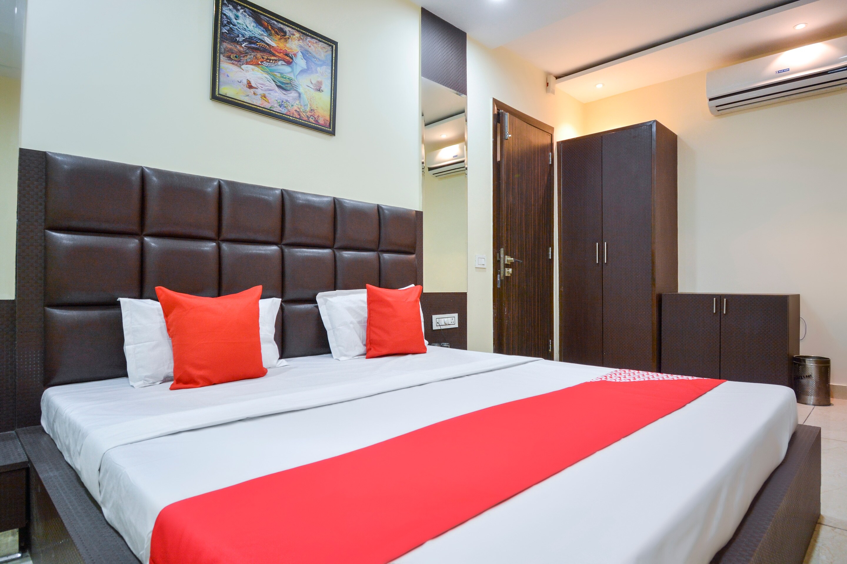 Hotel O Kings Inn