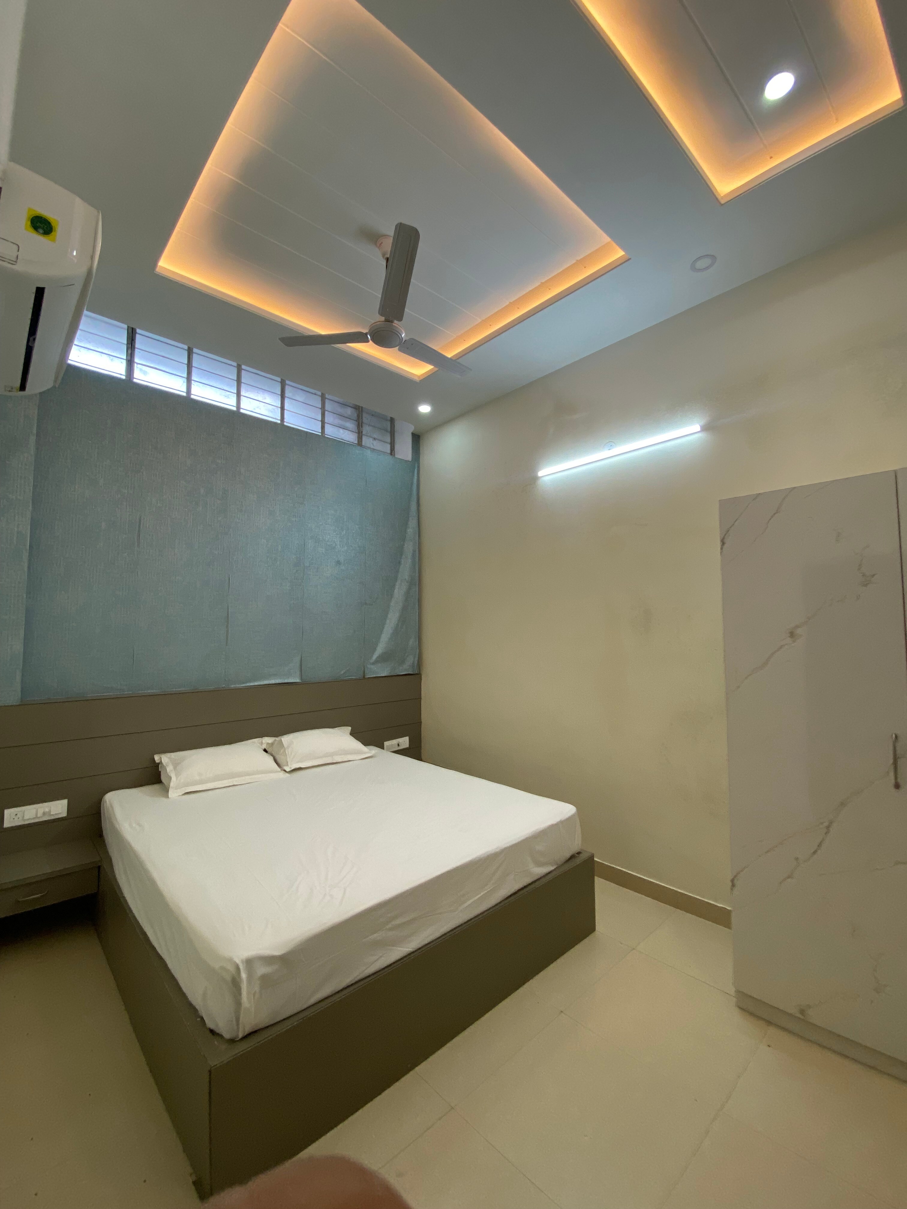 HOTEL RAJGARH PALACE
