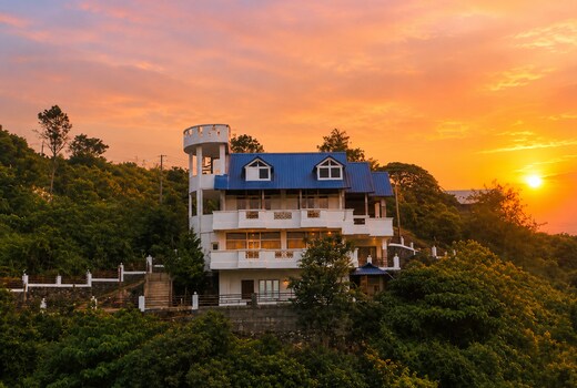 Moon Palace Hill Stay