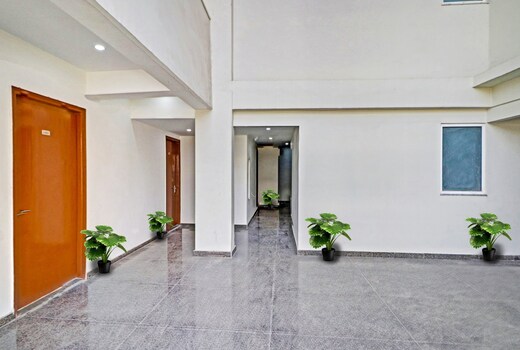 Collection O PARTH & SARGAM RESIDENCY