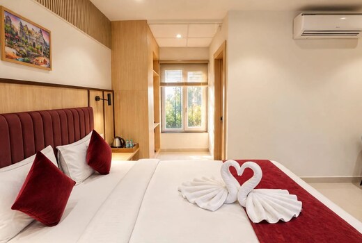 Hotel Vyom Residency