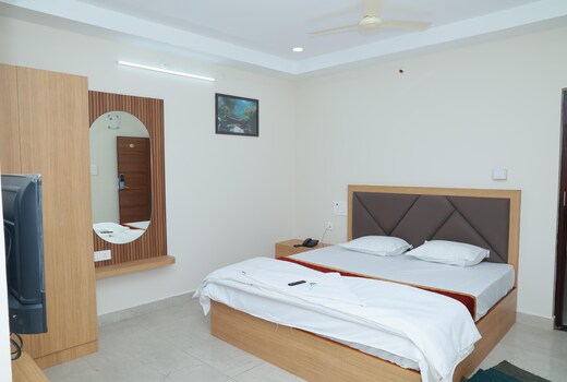MBR GRAND AC