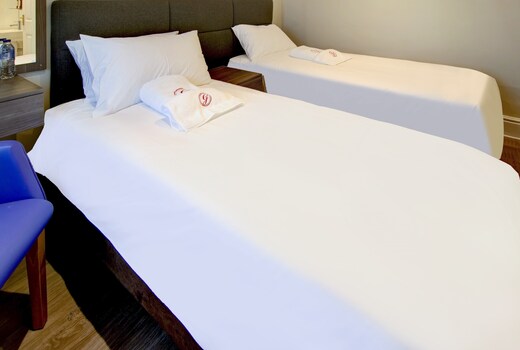 OYO The Gissons Hotel