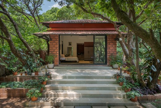 SaffronStays Ektara