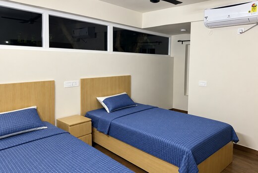 Best Place to stay 5 min away from the airport