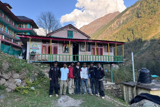 Old jungle valley homestay & cafe