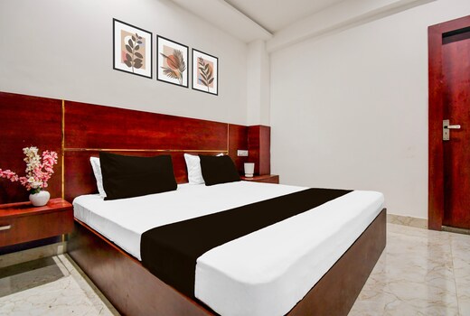 Hotel O Ghar Parivaar