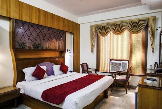 Hotel Rosemary( Karat 87)