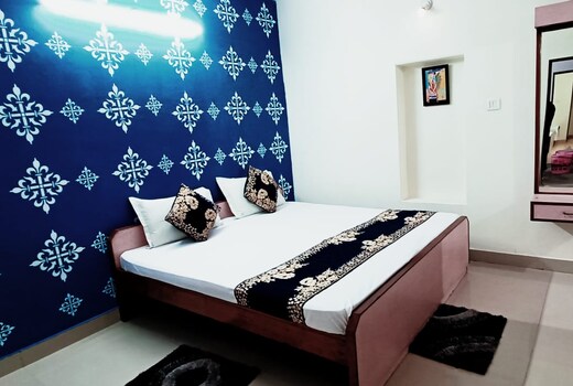 MAJOR'S DEN GUEST HOUSE