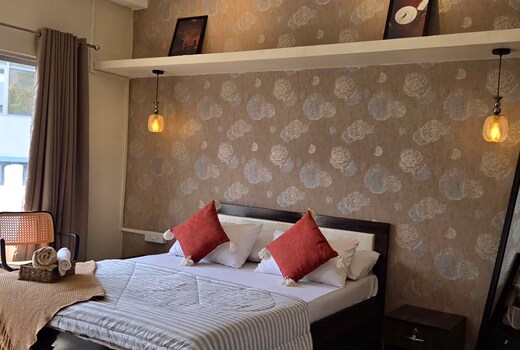 Avanti's Studio Collection