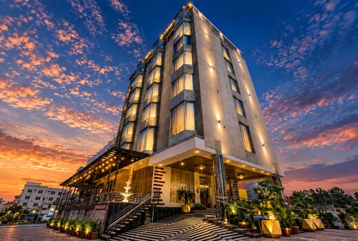 5 Flowers Ananta Elite