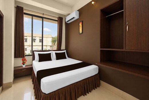 Hotel O Kahilipara Guwahati Formerly Nirvis Grand