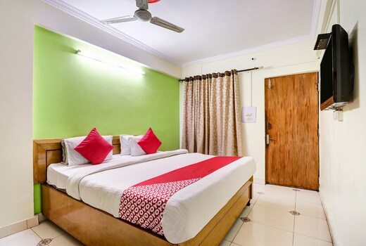 OYO 39911 hotel mangalam