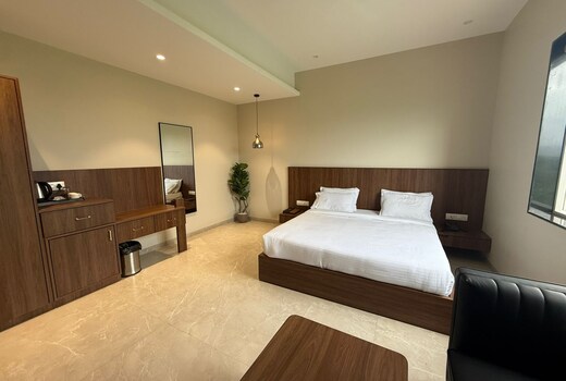 Hotel Anand Bhuvan