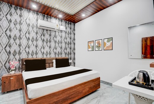 Hotel O HANNU HOTEL Panipat Junction