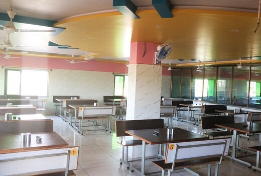 Hotel Shubham - 6Km from Visnagar