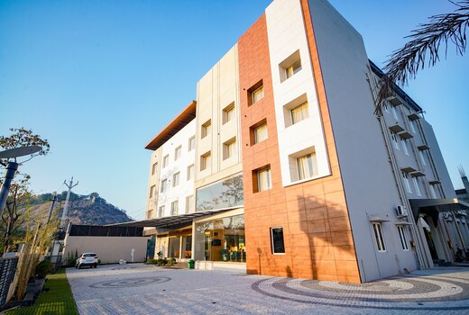 Hotel Nakshathra - A Royal Stay