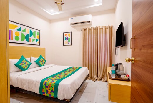 Treebo Living Tree Karimnagar