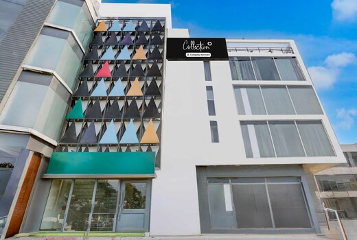 Townhouse Oak Sector 64 Near WorldMark Gurugram