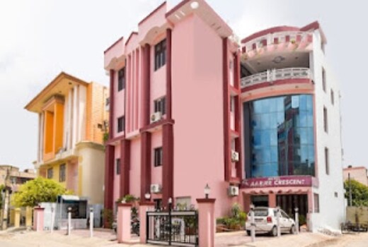 Hotel Aarjee Crescent