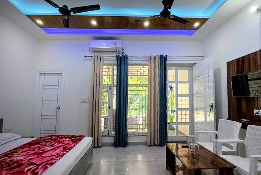 Green valley homestay in dehradun