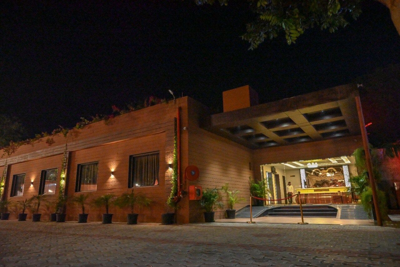 M D Farms & Resorts