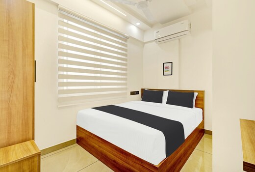 Hotel O VISAJ INN