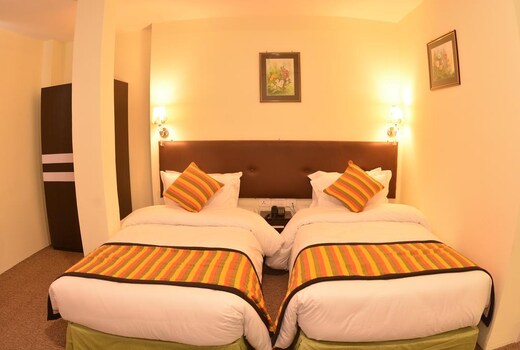 Hotel Serenity